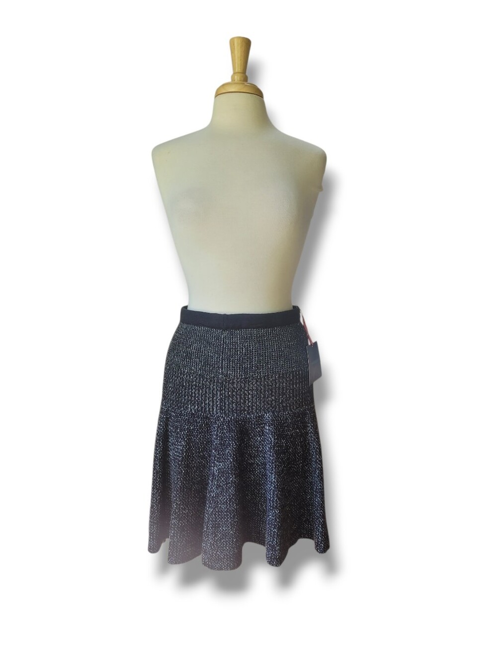 Cynthia Rowley Grey/Black Wool Blend Swing Mini Skirt. Size M - Picture 8 of 12